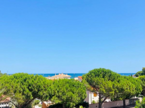 Appartement T2 avec Terrasse et Parking - 200m Plage - FR-1-309-478